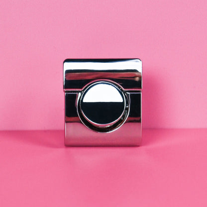 Small click buckle